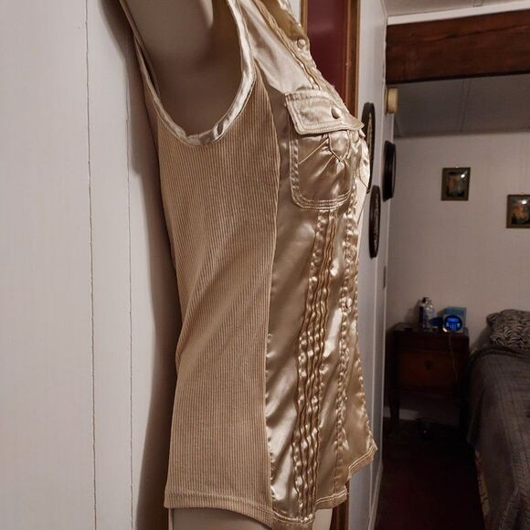 Mustard seed S VGC arm pit to pit 20  length 22 - Picture 3 of 4